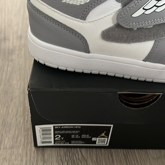 Jordan - Picture 3 of 3